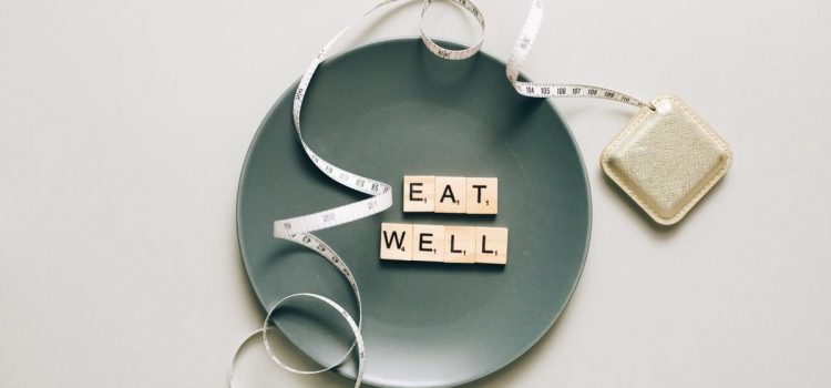 Alimenti essenziali per una dieta equilibrata Alimenti essenziali per una dieta equilibrata